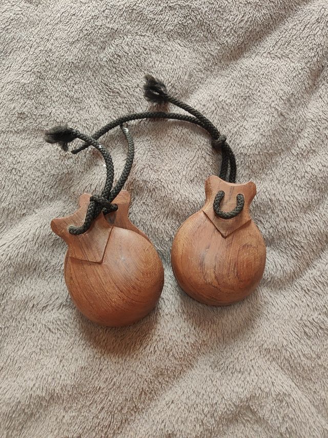 Castañuelas de madera