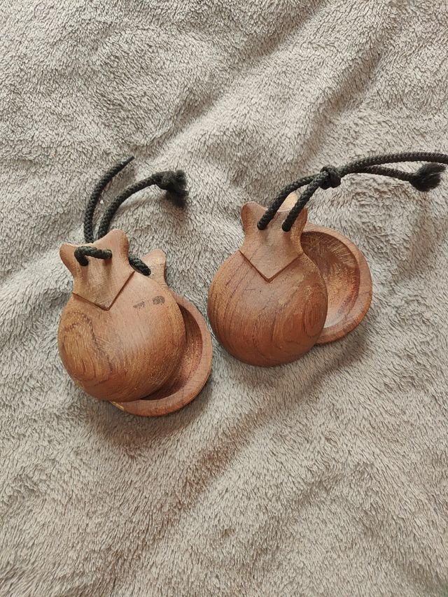 Castañuelas de madera