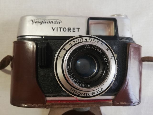 Macchina fotografica antica