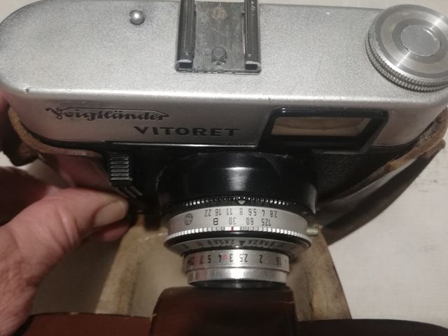 Macchina fotografica antica