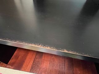 Mesa escritorio con estantería organizadora