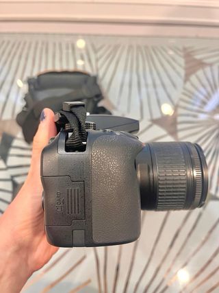 Cámara Reflex Nikon D3400 con bluetooth