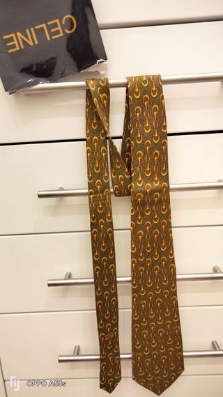 Corbata de Celine