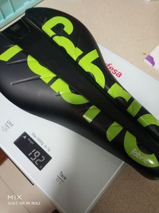Sillín FABRIC carbono ( velocidad o triatlón)