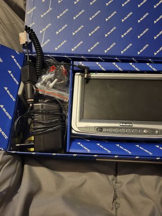 Televisore portatile a colore