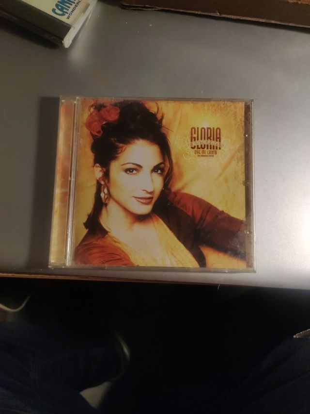 Gloria Estefan Oye mi canto