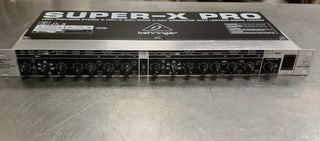 Divisor de frecuencia Behrinher