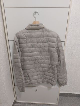 Chaqueta bomber color marfil hombre