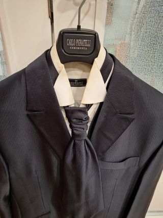 Traje de novio talla 46 Carlo Pignatelli