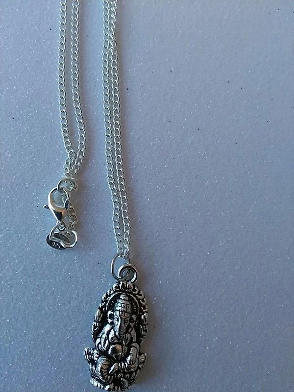 Colgante Ganesha y cadena Plata India.