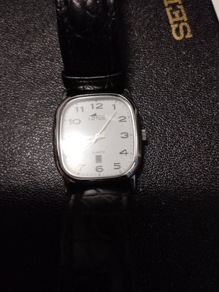 Reloj Lotus 