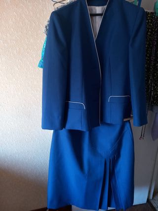 CONJUNTO TRAJE DE CHAQUE CON FALDA. TALLAS GRANDES