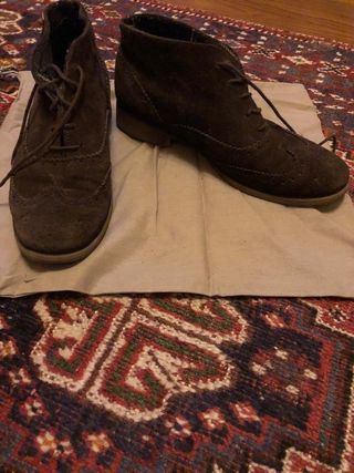 Botines de piel de ante El Ganso