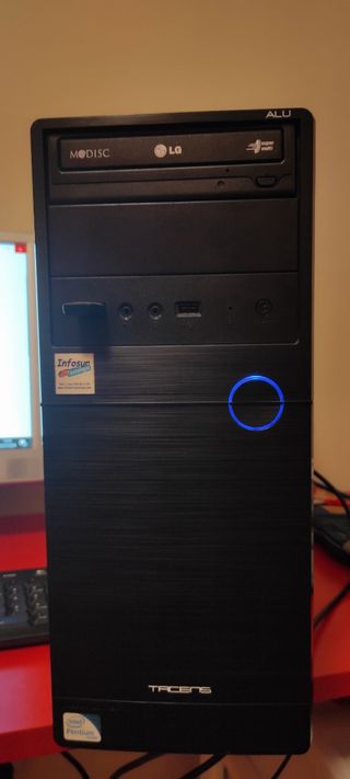 PC DE SOBREMESA !!COMO NUEVO!! SIN APENAS USO