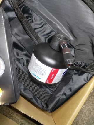 Compresor y kit anti pinchazos peugeot