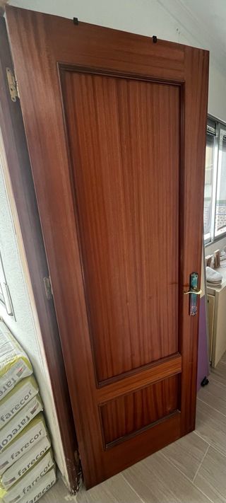 Puertas de madera maciza