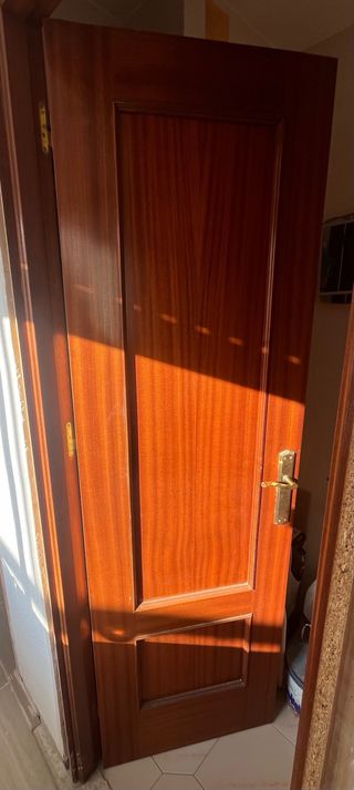 Puertas de madera maciza