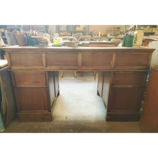 Escritorio inglés de madera