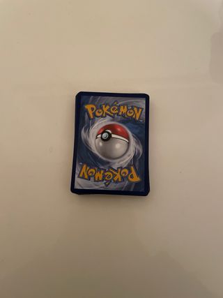 30 carte Pokémon casuali originali