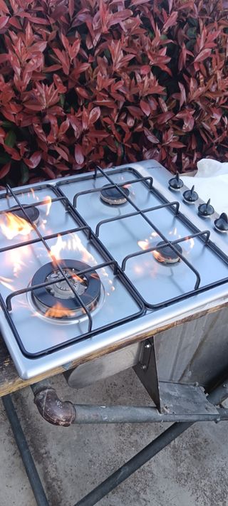 Piano cottura inox alimentazione  gas