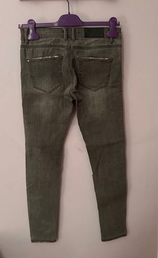 Pantalones vaqueros grises