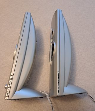 Lote Altavoces TRUST + ZIU bluetooh + AURICULARES