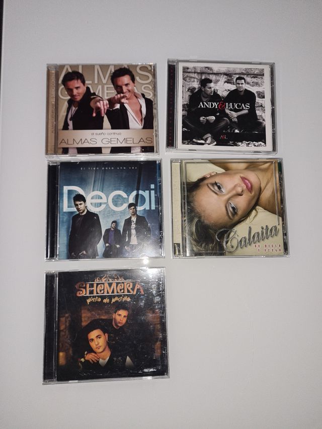 5 CD de musica originales.