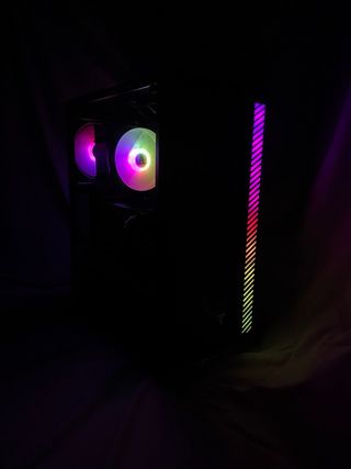 PC Gaming RGB + periféricos extra gratis 