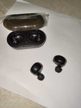Earbuds Bluetooth micro-usb