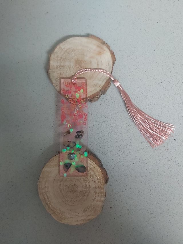 Marcapáginas resina