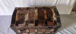 Baúl antiguo (restaurar)