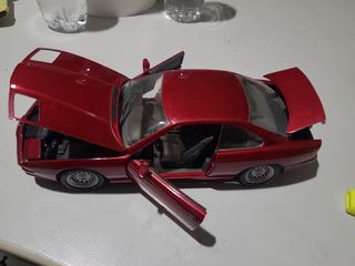 1/18 Maqueta BMW 850 i