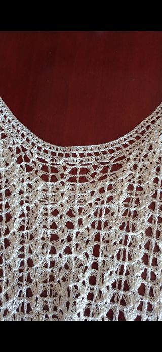 Vestido de ganchillo hecho a mano. Nuevo.