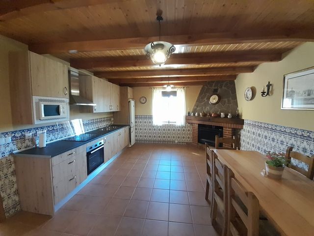 SE ALQUILA APARTAMENTO DE UNA HABITACIÓN