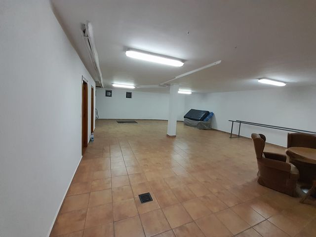 SE ALQUILA APARTAMENTO DE UNA HABITACIÓN