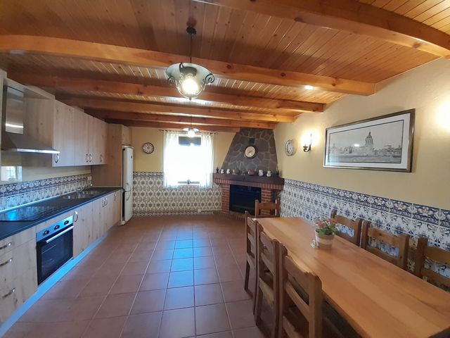 SE ALQUILA APARTAMENTO DE UNA HABITACIÓN