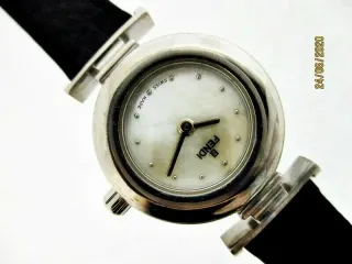 FENDI MOTHER OF PEARL DIAL ROUND SS QUARTZ LADIES