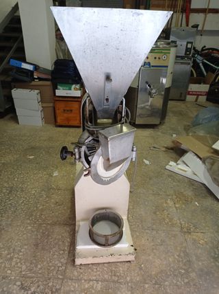Molino de chufa industrial