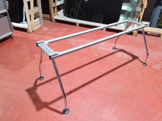 Mesa Ad Hoc de Vitra