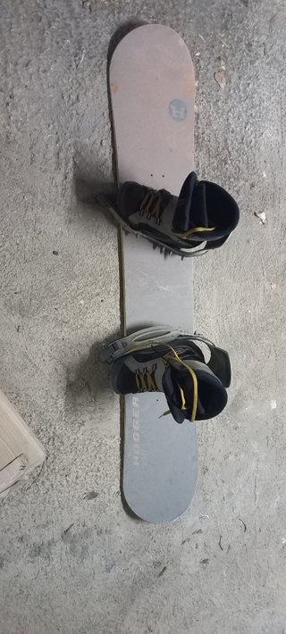 Tabla y botas de snow
