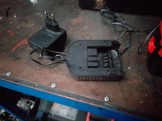 Máquina de atornillar Black decker