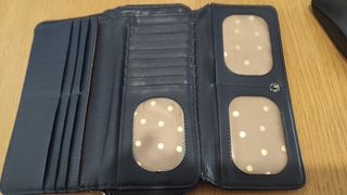 Cartera desigual bastante usada