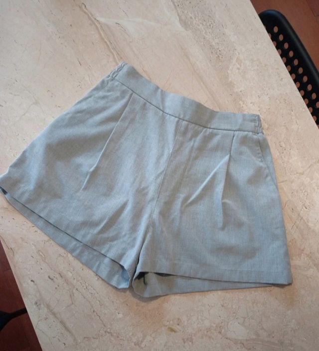 Pantalón corto gris Pull&bear