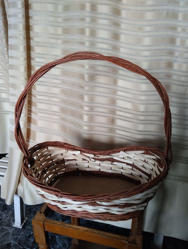 CESTA MIMBRE CON ASA
