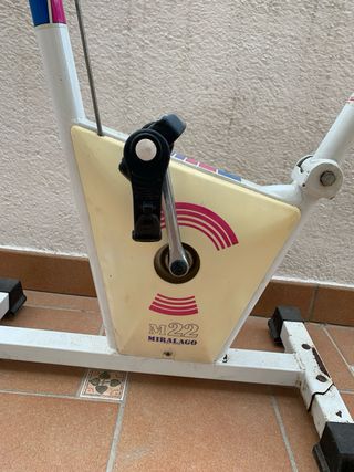 Bicicleta estática para restaurar.