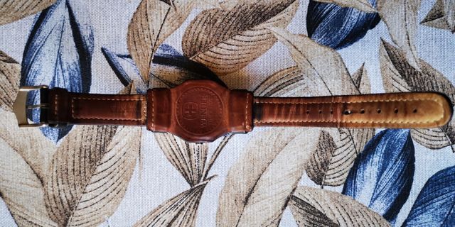 Reloj suizo Wenger ed. especial Mitsubishi Montero