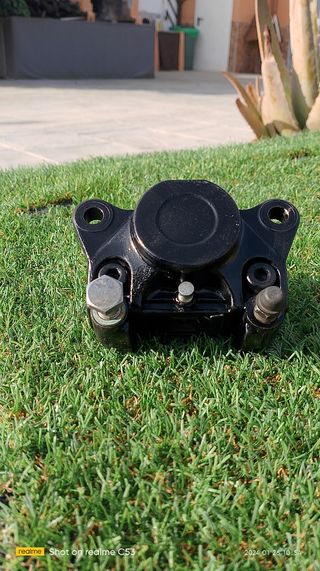 Pinza de freno trasera y bomba Piaggio x8 125