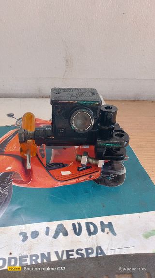 Pinza de freno trasera y bomba Piaggio x8 125
