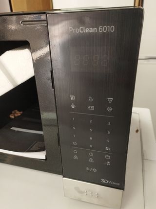 Microondas cecotec negro 23L