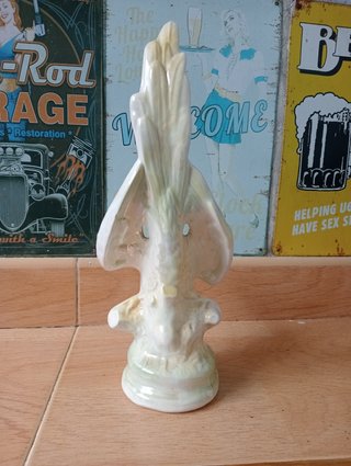 Figura de ave em faiança